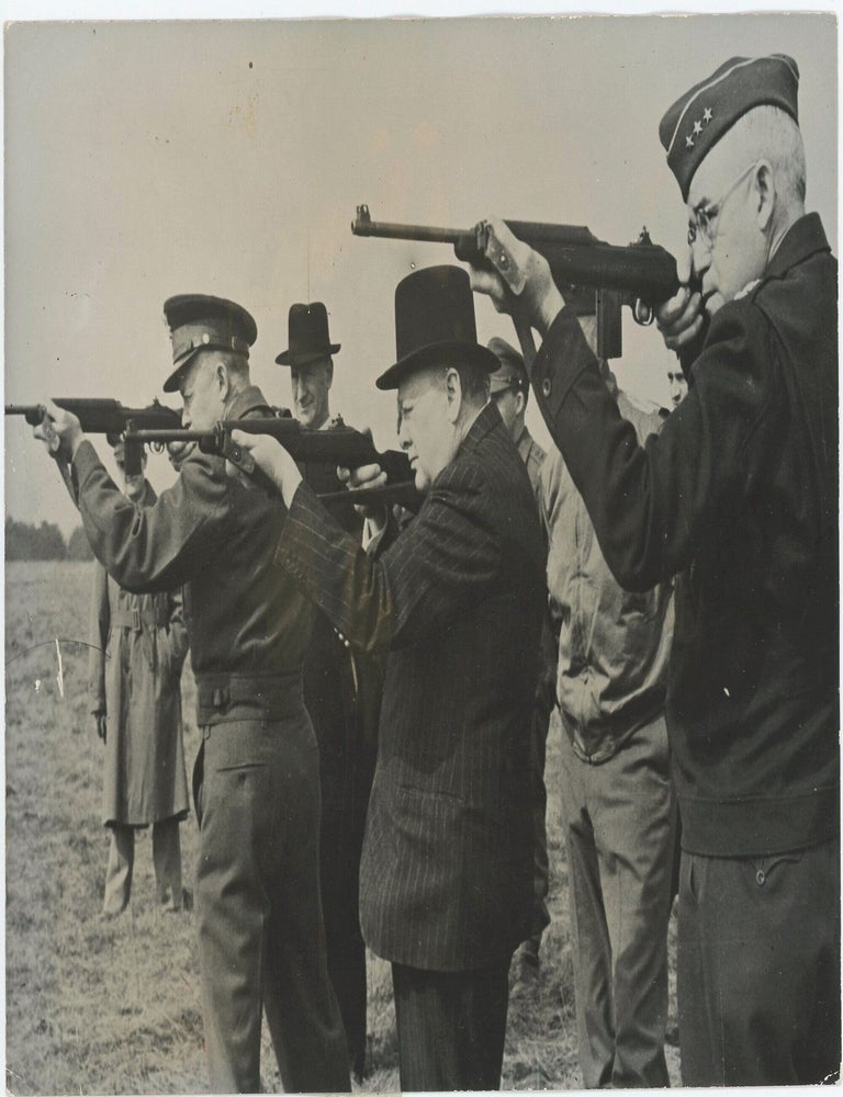 TARGET PRACTICE WITH GENERALS EISENHOWER AND BRADLEY - An original 1944 Second World War press...