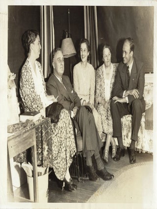 Item #005497 THE ROOSEVELT CLAN HOLD A GET-TOGETHER - An original press photo of then-New York...