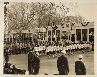 Item #005498 An original press photo of the 20 January 1941 Inaugural Parade for Franklin Delano...