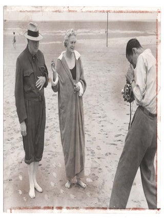 Item #008940 CHURCHILLS RELAX AT BEACH - An original Second World War press photograph of Winston...